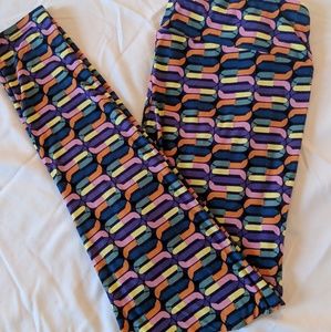 LULAROE LEGGINGS TC